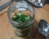 Foto del paso 2 de la receta: Ensalada de verano: patata, atún, perejil picado, ajo y aceite