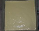 A picture of step 8 of White Roll Cake with White Chocolate.