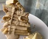 Foto del passaggio 3 della ricetta ᑕᖇEᑭEᔕ TOᗯEᖇ ᑕIOᑕᑕOᒪᗩTO ᗷIᗩᑎᑕO E ᐯᗩᑎIGᒪIᗩ 🥞