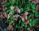 A picture of step 4 of Spring Pasta (Aglio, Olio e Peperoncino) with Nanohana Greens.
