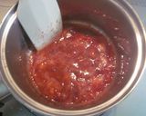 A picture of step 4 of Fluffy Strawberry and Chocolate Cake.