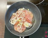 Ham and eggs póréhagymával recept fázis 1 fotója