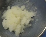 A picture of step 3 of Tofu Hamburger Steaks with Refreshing Grated Daikon Radish on Top.