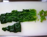 A picture of step 2 of Spinach with Sesame and Tuna.