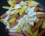 A picture of step 4 of Potato and Wiener Sausages in Mustard and Mayonnaise Sauce.