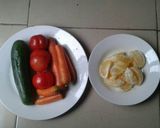 A picture of step 2 of Vegetable juice.