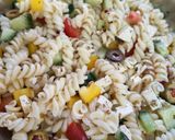Színes tésztasaláta recept fázis 2 fotója