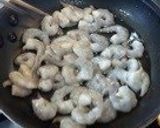 A picture of step 4 of Shrimp In Chili Sauce (A Restaurant Dish at Home).