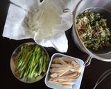 A picture of step 1 of Japanese-Korean Bibimbap Style Chilled Noodles with Steamed Chicken and Fragrant Herbs.