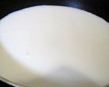 A picture of step 3 of Strawberry Custard Pudding.