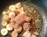 A picture of step 1 of Bananas.