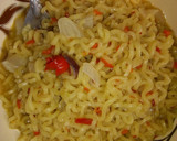 A picture of step 4 of Sharp sharp noodles😂.