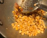 A picture of step 2 of Dal Soya sabji.