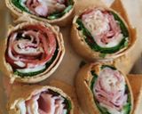 A picture of step 6 of Ham, Turkey, and Veggie Cheese Swirl.
