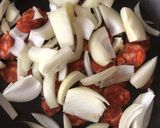 A picture of step 2 of Chicken and chorizo.