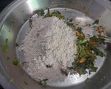 A picture of step 3 of Aloo Methi Paratha.