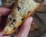 Foto del paso 8 de la receta: Pan casero con aceitunas negras y aceite de oliva virgen extra 🫒