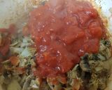 A picture of step 4 of Chicken Cacciatore. 😘.
