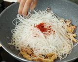 Foto langkah ke 5 dari resep Pad Thai: Kwetiau Goreng Ala Thailand.