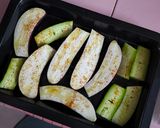Gambar langkah 2 resipi Terung & Timun Bakar.