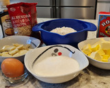 Foto del paso 1 de la receta: Galletas de mantequilla con chocolate blanco y almendra
