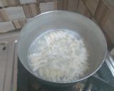 পিজা উইথ ক্রীমি ম্যাগি টপিং (pizza with creamy Maggi toping recipe in Bengali)) রেসিপি ধাপ - 1 ছবি
