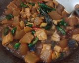 Foto langkah ke 5 dari resep Tumis Kikil Terong Tahu Cabe Hijau.