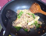 รูปขั้นตอนการทำที่ 4 ของ ผัดกระเพรา,ริบอาย,เส้นบุกสาหร่าย,ไข่เจียว - คีโต
