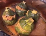 Une image de l'étape 15 de Courgettes rondes en cocotte farcies chair à saucisse et épices.