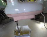 A picture of step 1 of Easy and Quick Way to Make a Small Amount of Whipped Cream.
