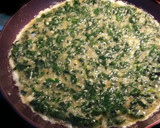 Foto del paso 5 de la receta: Tortilla de espinacas y cebolla