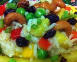 A picture of step 2 of Pineapple Fried Rice/ Vegetarian.
