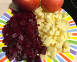 Foto del paso 2 de la receta: Ensalada de remolacha enamorada💗