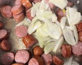 Une image de l'étape 2 de Rougail saucisses.