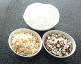 A picture of step 2 of Minced Pork Lettuce Bowls.