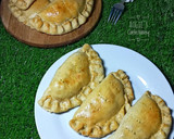 A picture of step 9 of Meatpie.