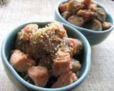 A picture of step 7 of Salmon and Burdock Root Stewed in Sesame Seed and Miso sauce.