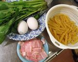 A picture of step 1 of Bacon and Spinach Penne Pasta.