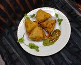 બટાકાના સમોસા (Potato Samosa Recipe In Gujarati) રેસીપી સ્ટેપ7ફોટો