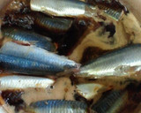 A picture of step 2 of Simmered Sardines and Umeboshi.