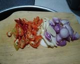 Foto langkah ke 2 dari resep Tumis daun pepaya jepang.