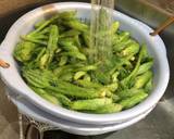 Taste of spring, Japanese cooked rice with Aralia sprouts recipe step 2 photo
