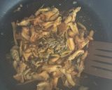 A picture of step 3 of Mushrooms and poached egg (vegetarian).