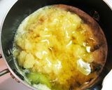 A picture of step 3 of Apple and Kiwi Honey Jam.
