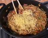 Une image de l'étape 15 de Spaghettis tricolores à la pancetta, poivrons, tomates, champignons et gruyère.