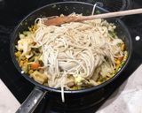 A picture of step 4 of Lazy vegan stir fry.