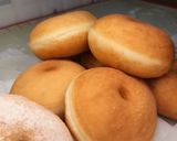 Foto langkah ke 7 dari resep Donat Maizena.