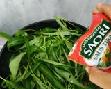 Foto langkah ke 3 dari resep Tumis Kangkung ala Oriental.
