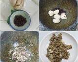 รูปขั้นตอนการทำที่ 2 ของ แกงจืดเห็ดรวมเต้าหู้หลอดไก่สับ