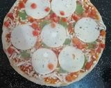 صورة لخطوة 2 من وصفة بيتزا سهلة 🍕